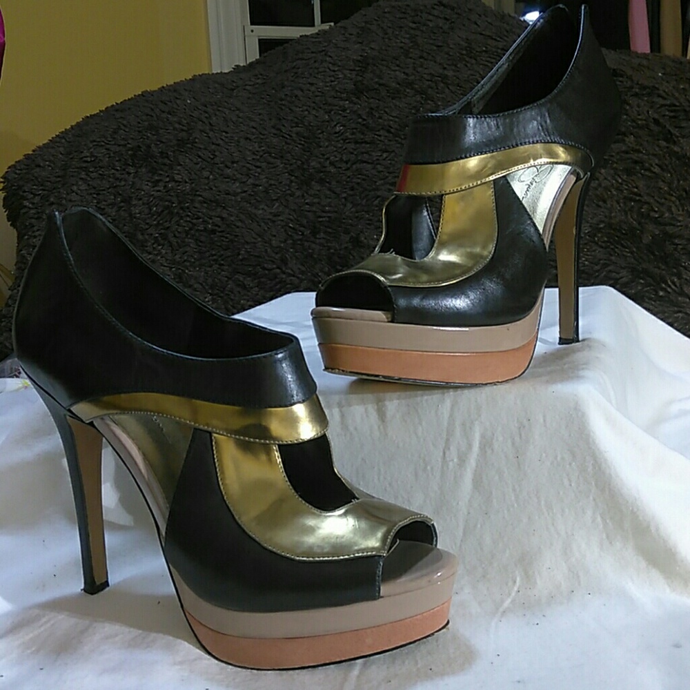 Jessica Simpson stiletto platform heel